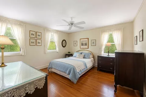Bedroom - 1064 Springfield Ave, Deerfield, IL 60015 photo 3 of 6