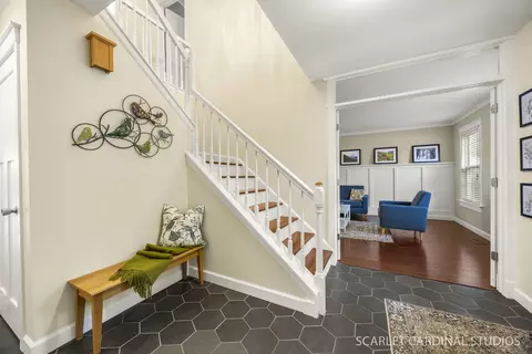 Entry Way - 103 Forestview Ln, Aurora, IL 60502 photo 1 of 2
