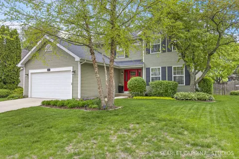 Exterior - 103 Forestview Ln, Aurora, IL 60502 photo 2 of 3
