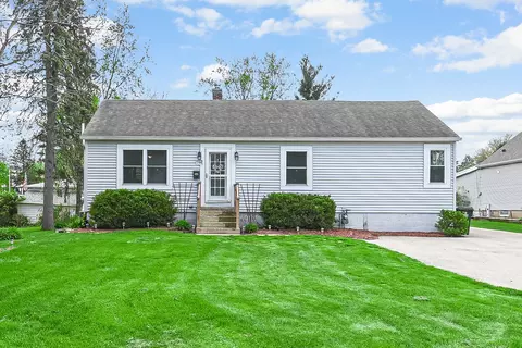 144 E 2nd Ave, New Lenox, IL 60451