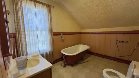 Bath - 504 Douglas St, Bloomington, IL 61701 photo 1 of 1