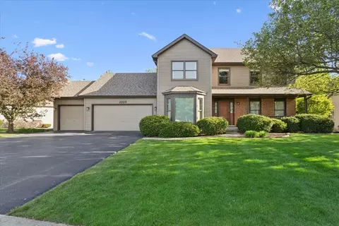 2228 Snapdragon Rd, Naperville, IL 60564