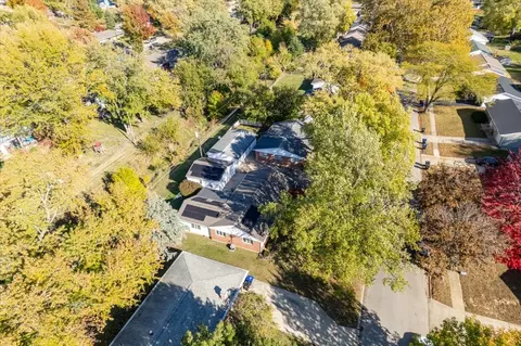 View/Area - 310 Rowe Dr, Bloomington, IL 61701 photo 1 of 7