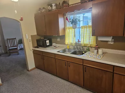 Kitchen - 4504 26th Ave, Moline, IL 61265 photo 2 of 3