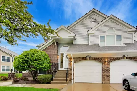 2529 Live Oak Ln, Buffalo Grove, IL 60089