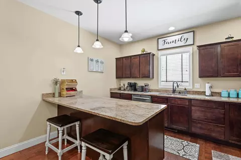 207 E School St, Royal, IL 61871 photo 11