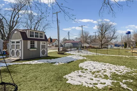 207 E School St, Royal, IL 61871 photo 27