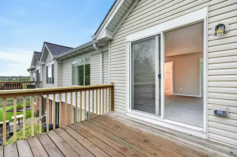 Exterior - 642 Legend Ln #642, Mchenry, IL 60050 photo 5 of 7