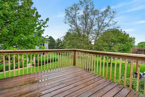 Exterior - 642 Legend Ln #642, Mchenry, IL 60050 photo 6 of 7