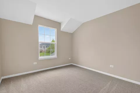 Bedroom - 642 Legend Ln #642, Mchenry, IL 60050 photo 3 of 5