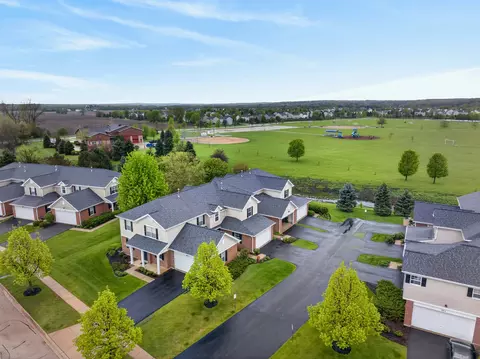View/Area - 642 Legend Ln #642, Mchenry, IL 60050 photo 1 of 5