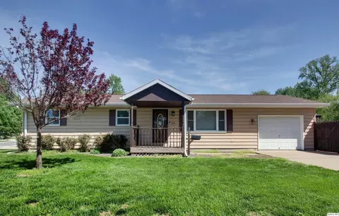 1601 Van Buren St, Quincy, IL 62301