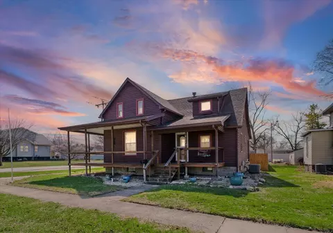 360 E Patton St, Paxton, IL 60957