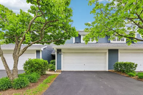 29 Sumac Ln, Schaumburg, IL 60193