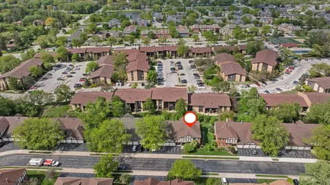View/Area - 228 Brookside Ln #B, Willowbrook, IL 60527 photo 1 of 3