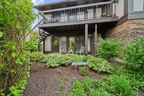 Exterior - 228 Brookside Ln #B, Willowbrook, IL 60527 photo 3 of 3