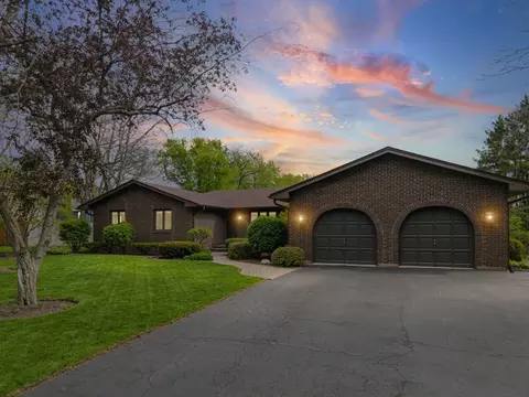 4269 Harper Ave, Gurnee, IL 60031