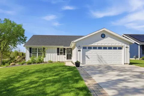 2016 Red Willow Rd, Morris, IL 60450