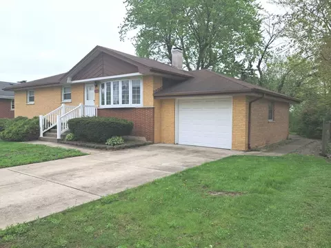 5517 W 83rd Pl W, Burbank, IL 60459