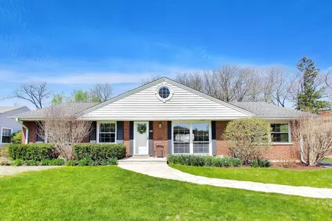 528 Cumnor Ct, Deerfield, IL 60015