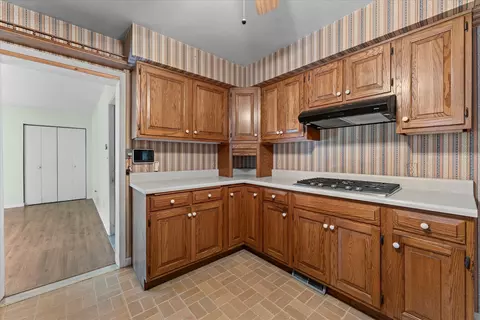 Kitchen - 1606 Dobbins Dr, Champaign, IL 61821 photo 3 of 5