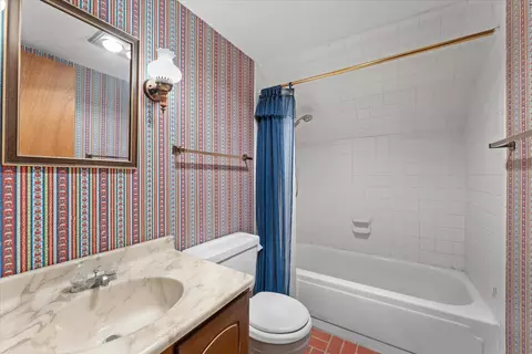 Bath - 1606 Dobbins Dr, Champaign, IL 61821 photo 2 of 2