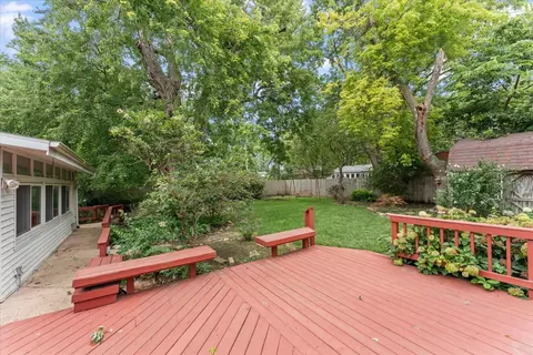 Exterior - 1606 Dobbins Dr, Champaign, IL 61821 photo 4 of 10