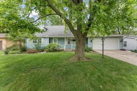 Exterior - 1606 Dobbins Dr, Champaign, IL 61821 photo 9 of 10