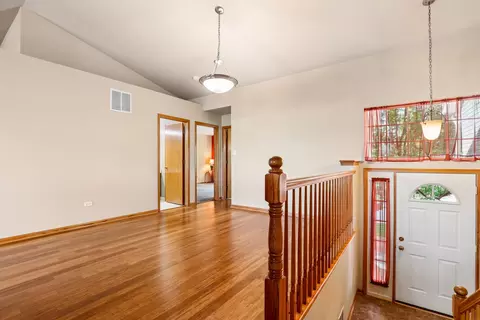 Living - 6822 Oak View Ct, Oak Forest, IL 60452 photo 1 of 13