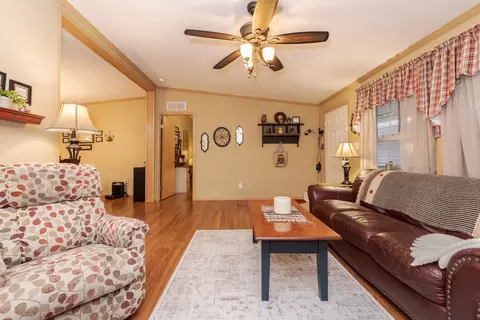 1129 11th St, Bloomington, IL 61704 photo 9