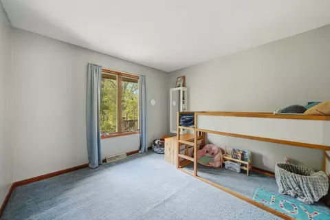 Bedroom - 1024 Idle Oak Run, Dixon, IL 61021 photo 1 of 6
