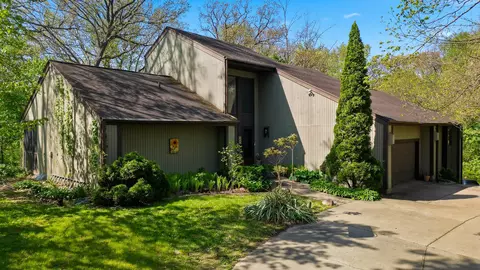 1024 Idle Oak Run, Dixon, IL 61021