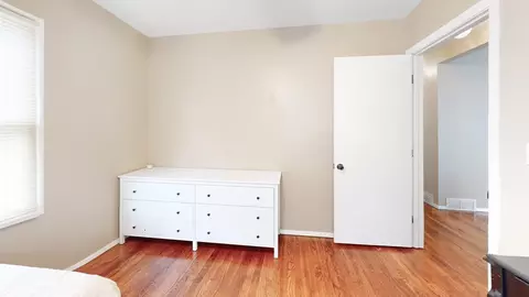 Bedroom - 311 E Jones St, Plano, IL 60545 photo 3 of 4