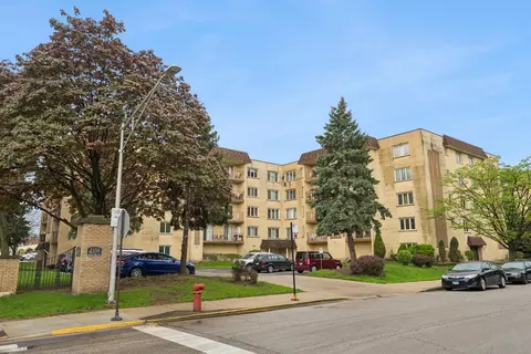 4106 N Narragansett Ave #511, Chicago, IL 60634