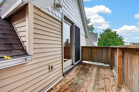 Exterior - 605 S Lee St, Bloomington, IL 61701 photo 5 of 10
