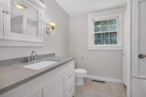 Bath - 605 S Lee St, Bloomington, IL 61701 photo 1 of 1