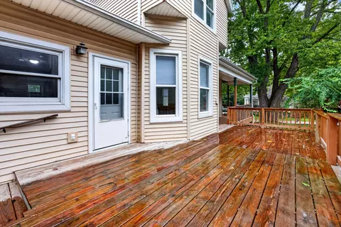 Exterior - 605 S Lee St, Bloomington, IL 61701 photo 2 of 10