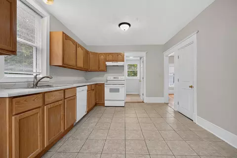 Other - 605 S Lee St, Bloomington, IL 61701 photo 3 of 4