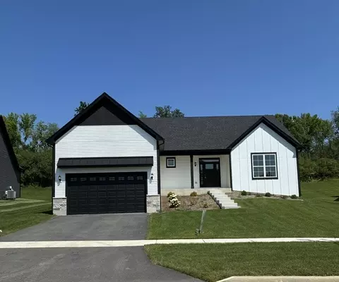 852 Timber Oak Ln, Yorkville, IL 60560