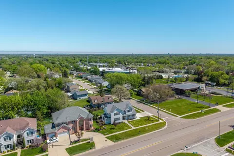 1673 Bloomingdale Rd, Glendale Heights, IL 60139