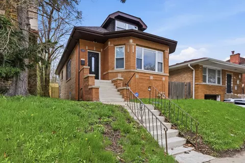 12238 S Yale Ave, Chicago, IL 60628