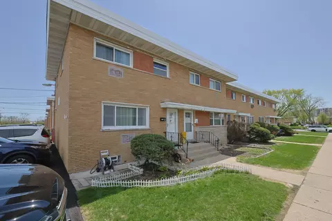 8668 Gregory Ln #F, Des Plaines, IL 60016