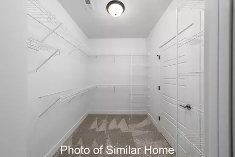 Entry Way - 461 N 2nd Ave, Eldridge, IA 52748 photo 9 of 13