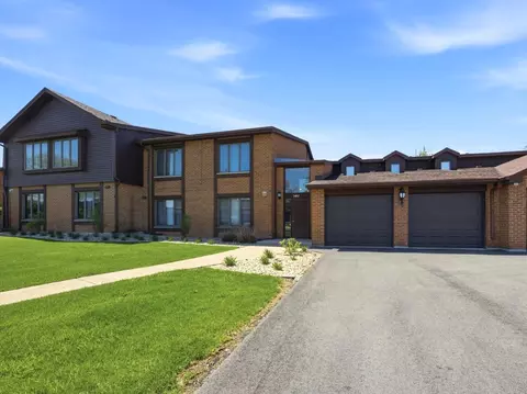 1402 Woodhollow Dr #1A, Flossmoor, IL 60422