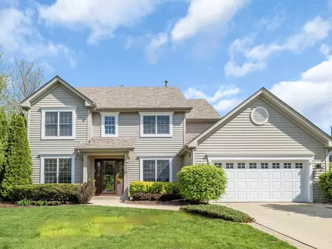 618 Birch St, Sugar Grove, IL 60554