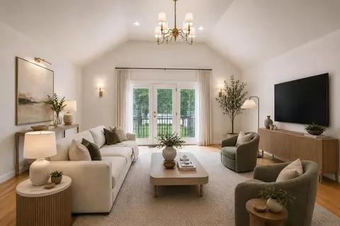 Living - 171 E Cayuga Ave, Elmhurst, IL 60126 photo 5 of 5