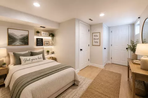 Bedroom - 171 E Cayuga Ave, Elmhurst, IL 60126 photo 6 of 6