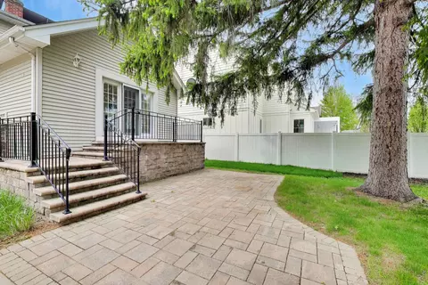 Exterior - 171 E Cayuga Ave, Elmhurst, IL 60126 photo 4 of 7