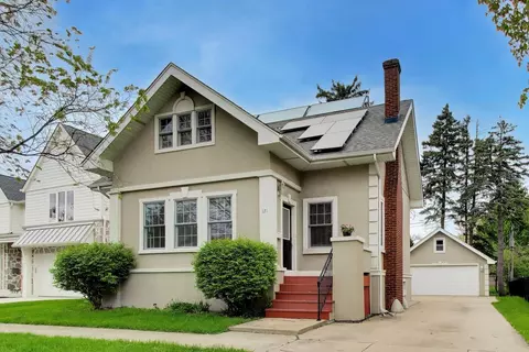 171 E Cayuga Ave, Elmhurst, IL 60126