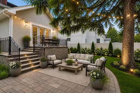 Exterior - 171 E Cayuga Ave, Elmhurst, IL 60126 photo 7 of 7